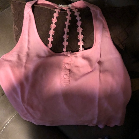 Pink top - Picture 2 of 3